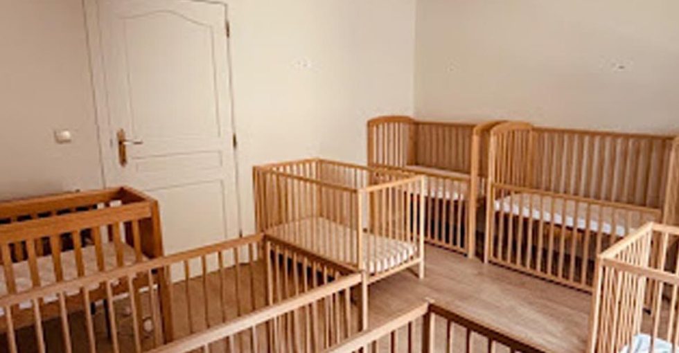 Babybedjes de kleine kapoenen