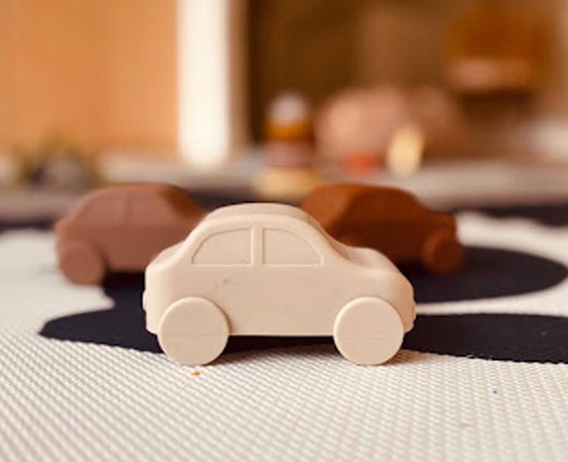 SPeelauto de kleine kapoenen
