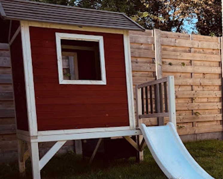 Tuinhuis de kleine kapoenen